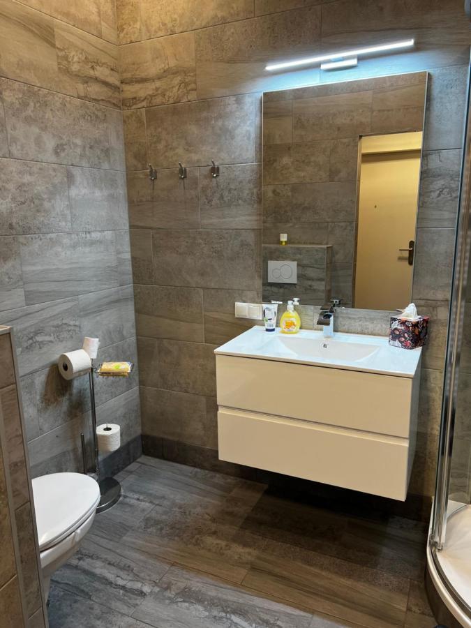 S&E Apartments Wina Bagian luar foto